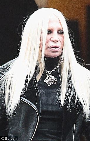 versace donne|donatella Versace without make up.